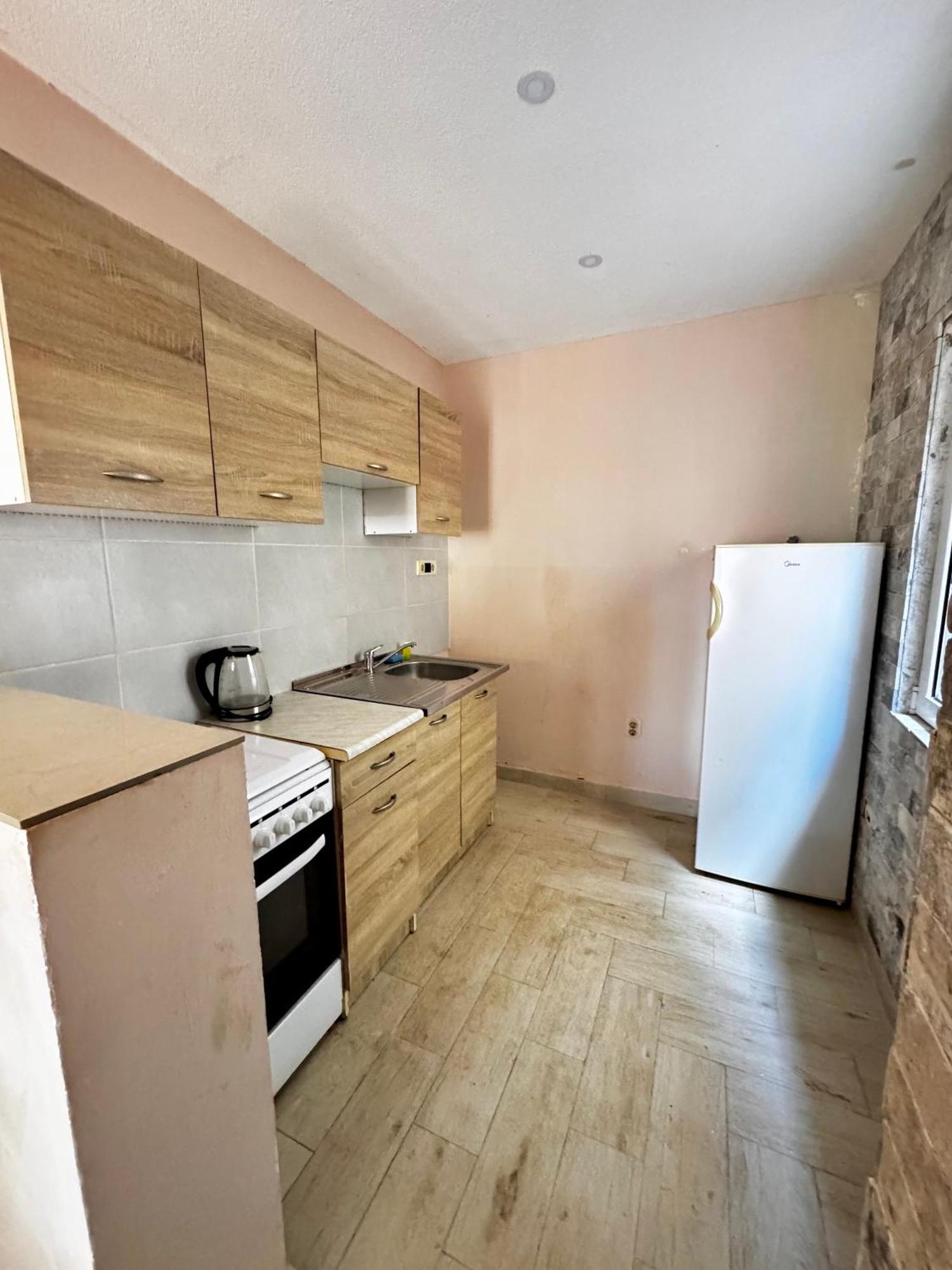 Apartments Tadic Петровац Экстерьер фото